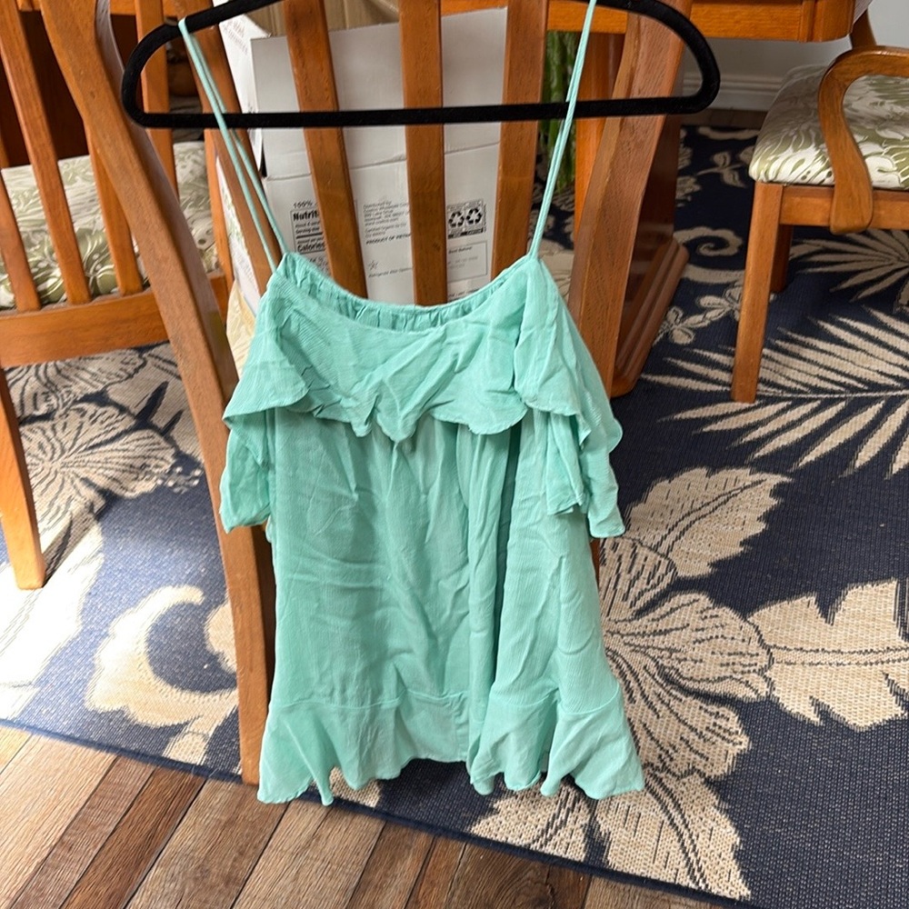 NWT! FREE PEOPLE Size M aqua ruffled top